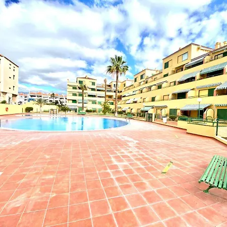 Apartamento Vista A La Piscina, Cerca De Playa, Tenerife Sur