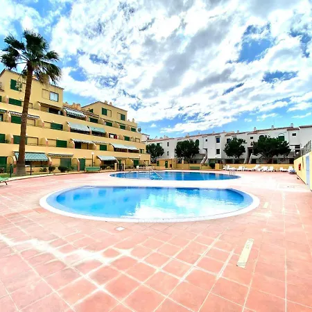 아파트 Apartamento Vista A La Piscina, Cerca De Playa, Tenerife Sur