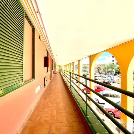 Apartamento Vista A La Piscina, Cerca De Playa, Tenerife Sur Apartmán