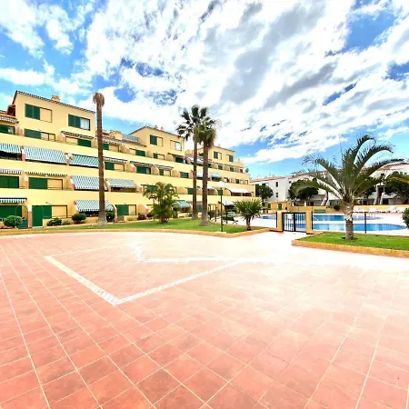 Apartamento Vista A La Piscina, Cerca De Playa, Tenerife Sur Apartmán